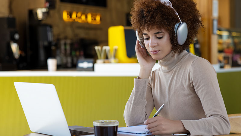 Episode 4: Making debt work for you: Interest rates & smart borrowing image