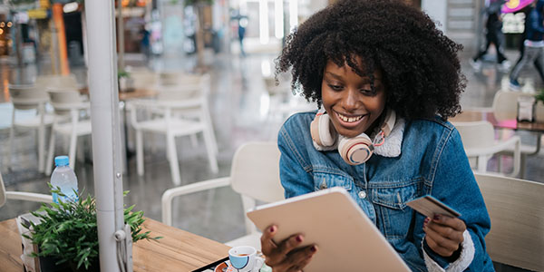 Feenix crowdfunding for students