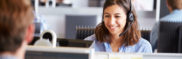 Customer solution hero banner V2